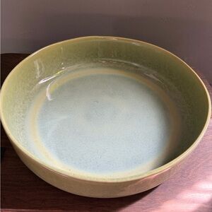 NWOT Barcela Green and Cream Ceramic Bowl. Made in Portugal. Beautiful piece.